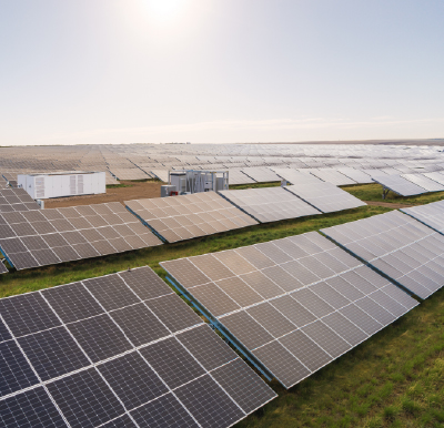 Construcción y puesta en marcha de las plantas solares fotovoltaicas Herrera II y Herrera III en Palencia